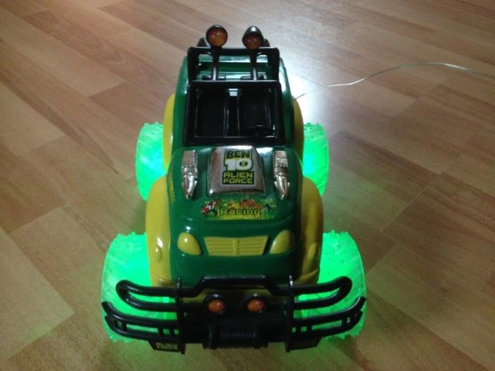 Voiture radiocommand&eacute;e lumineuse Jeux / jouets