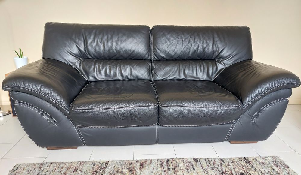 CANAPE CUIR NOIR 3 PLACES + 2 FAUTEUILS Meubles