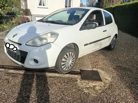Renault clio iii SOCIETE DCI 70 115 G ECO2 GENERIQUE