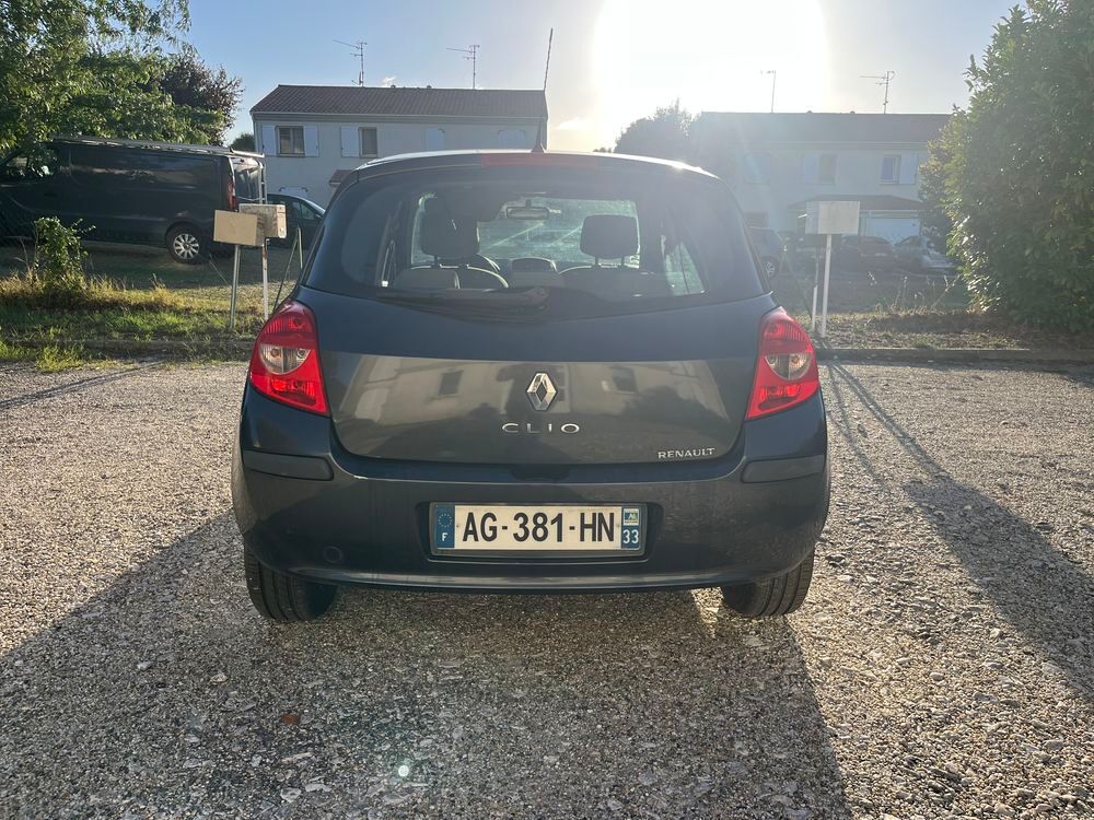 Clio III Clio 1.5 dCi 70 Expression 2007 occasion 33530 Bassens