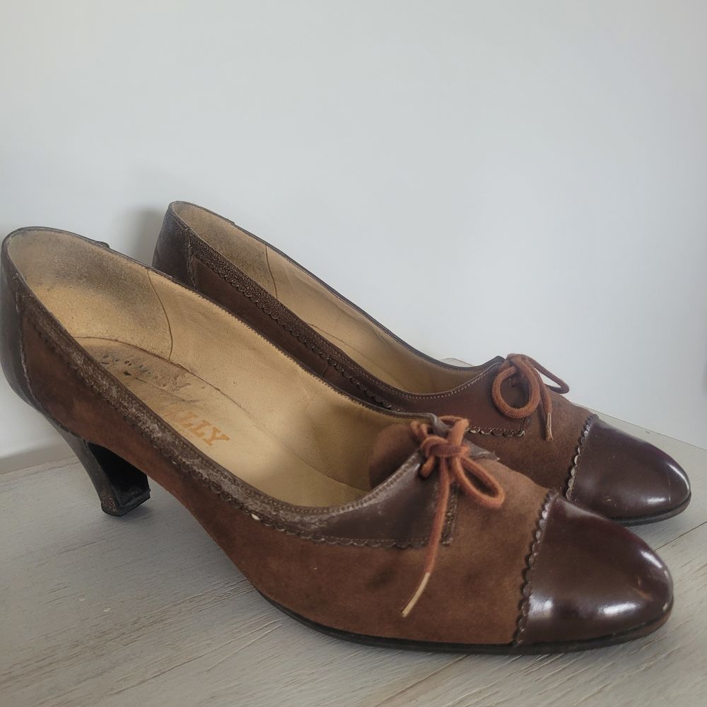 CRAVATES VINTAGE / CHAUSSURES BALLY SUISSE V�tements