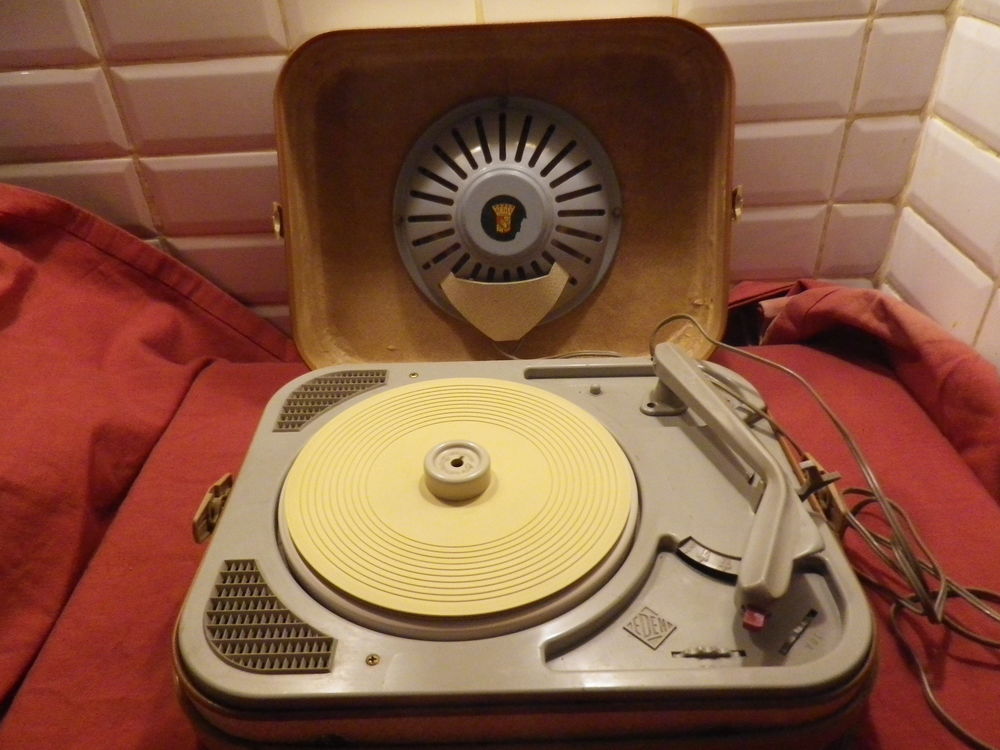 Platine tourne-disque EDEN Audio et hifi