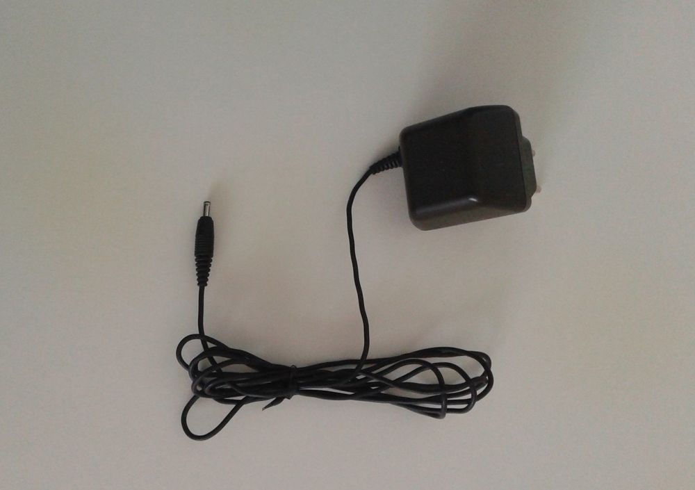 Chargeur pour t&eacute;l&eacute;phone portable Nokia 3510 i Téléphones et tablettes