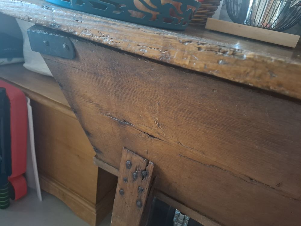 MAIE COFFRE A FARINE ANCIEN
Meubles