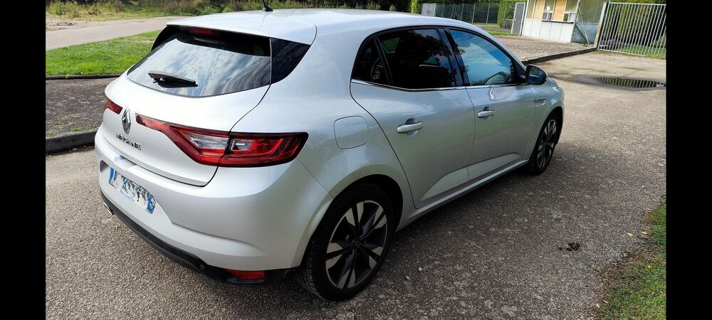 Megane IV M&eacute;gane IV Berline Blue dCi 115 EDC Intens 2020 occasion 76880 Arques-la-Bataille