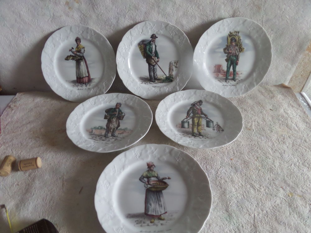 6 assiettes a dessert en porcelaine Cuisine