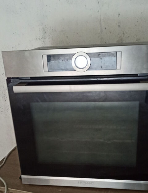 Four encastrable pyrolyse Bosch HBG672BS2 120 Cournon-d'Auvergne (63)