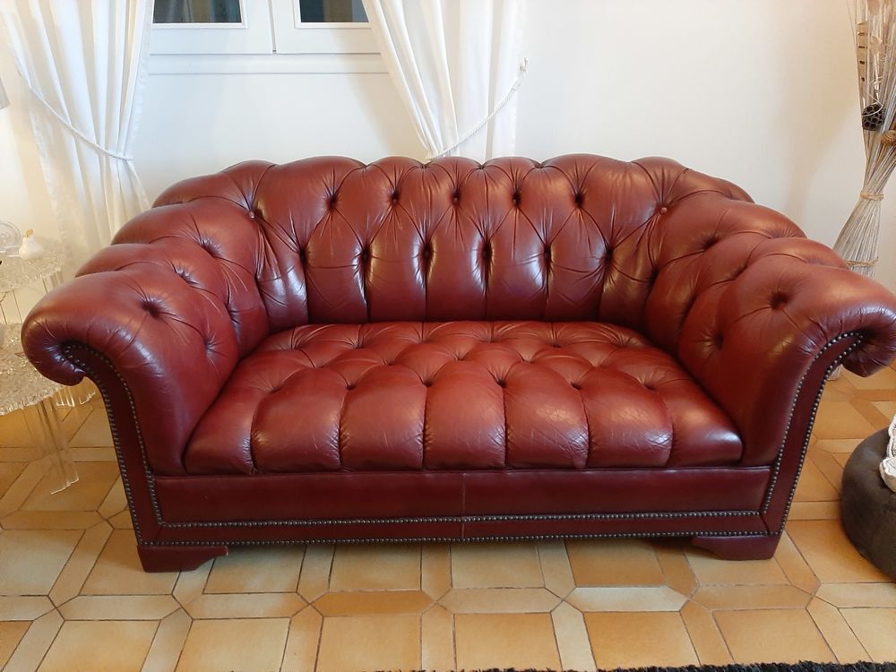 CANAPE STYLE ANGLAIS BORDEAUX Meubles
