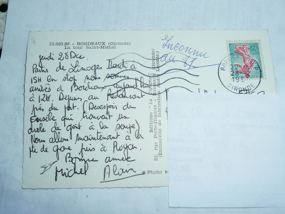 Carte postale Bordeaux La tour saint Michel 