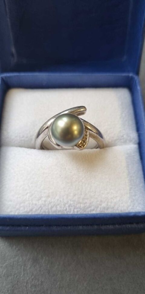 Très jolie bague en argent T56 et perle de tahiti 60 Oullins (69)