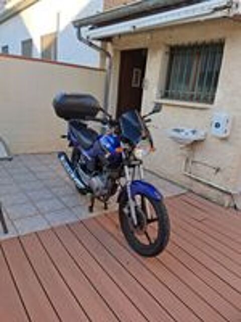 YAMAHA 2010 occasion 66690 Palau-del-Vidre