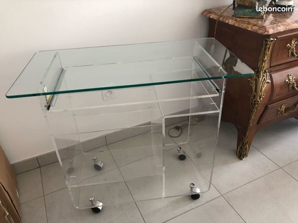 Bureau sp&eacute;cial ordinateur. Verre et altuglass. Invisibles du Meubles
