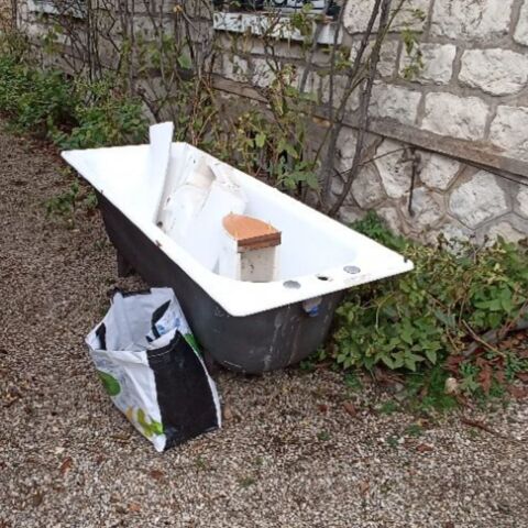 Baignoire ancienne fonte 0 Melun (77)