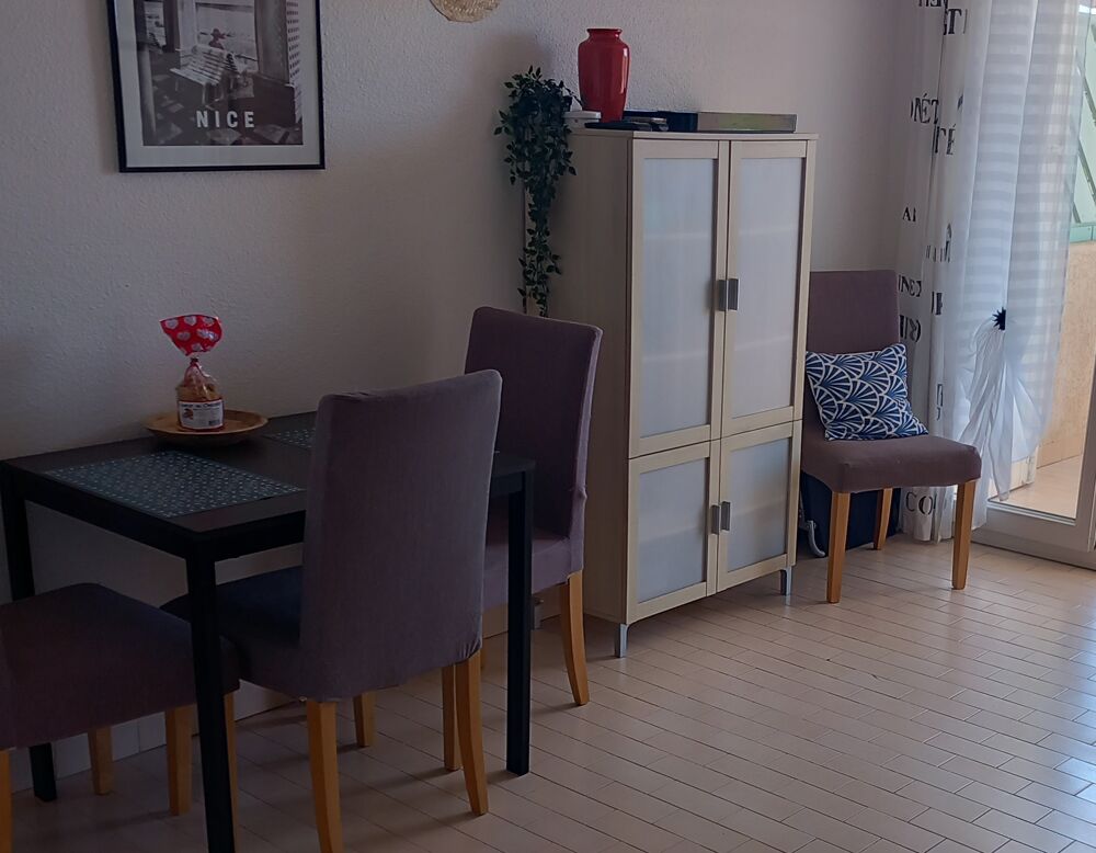   Appartement vue mer bord de plage avec piscines et parking Provence-Alpes-Côte d'Azur, Agay (83530)