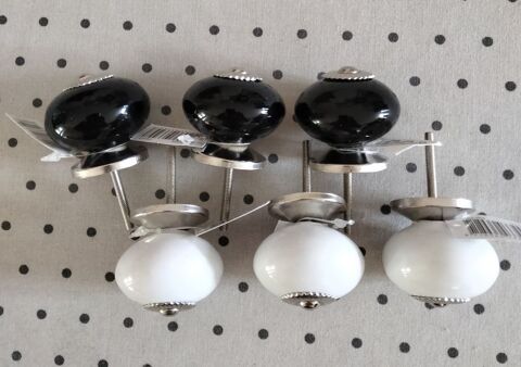 Lot de 6 boutons de meuble. 12 Vierzon (18)