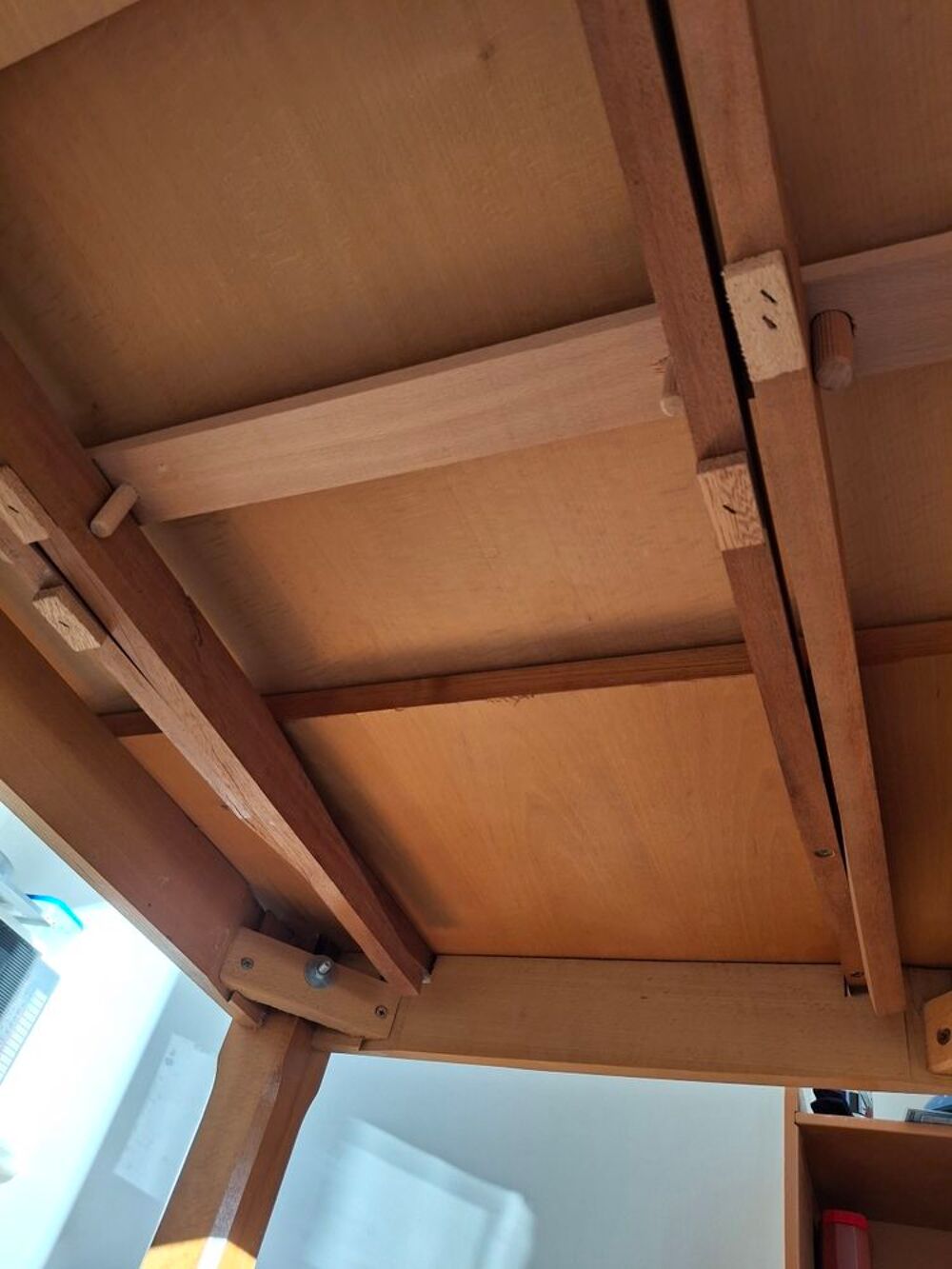 Table h&ecirc;tre bois massif avec 2 rallonges Meubles