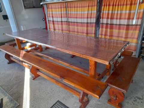 Table + Bancs 600 Château-Gontier (53)