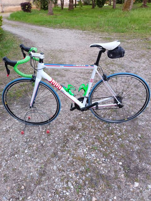 VELO DE ROUTE 1600 La Brde (33)