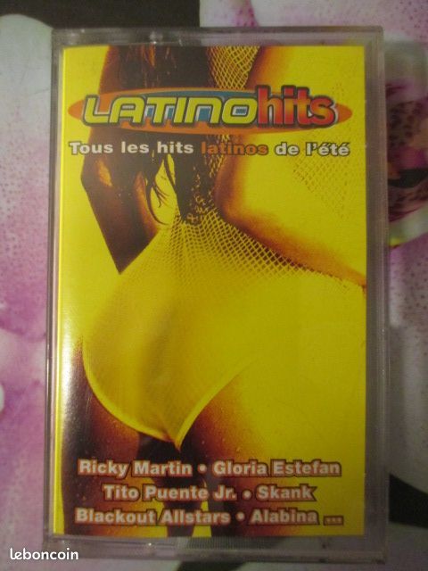 Cassette audio Latino Hits  3 Hrouville-Saint-Clair (14)