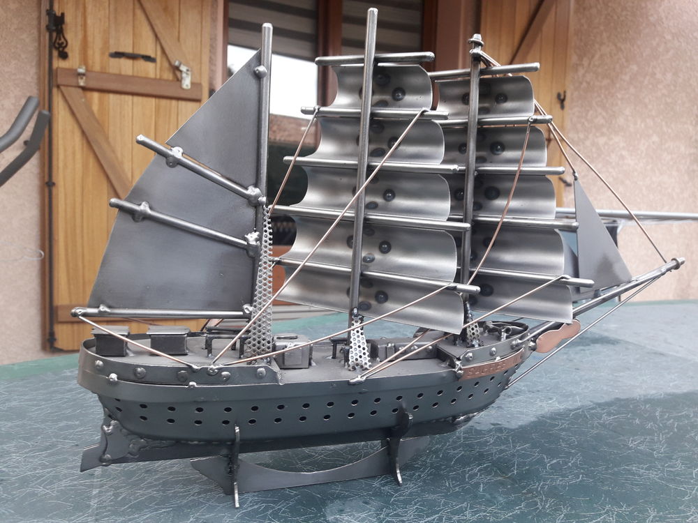 maquette bateau acier Dcoration