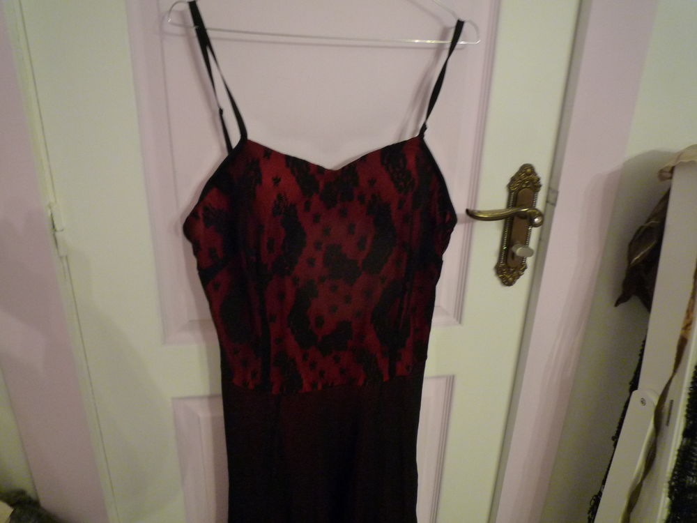 Lot de 30 robes neuves de soir&eacute;e grande taille Vêtements