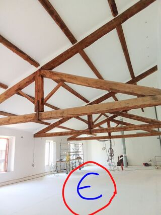  Plateau à vendre 200 m²