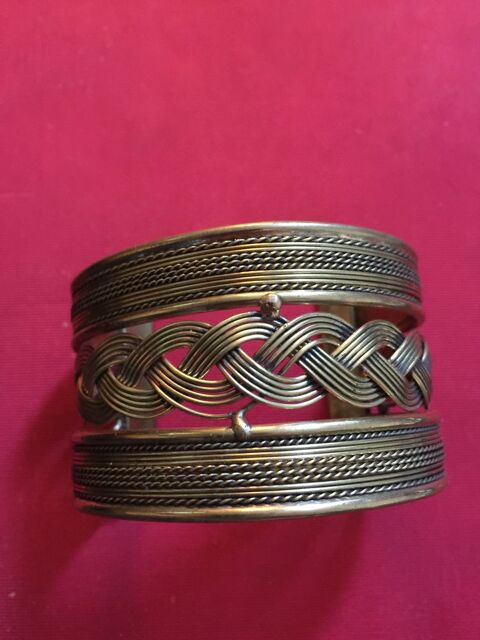 Bracelet  Manchette    15 Montpellier (34)