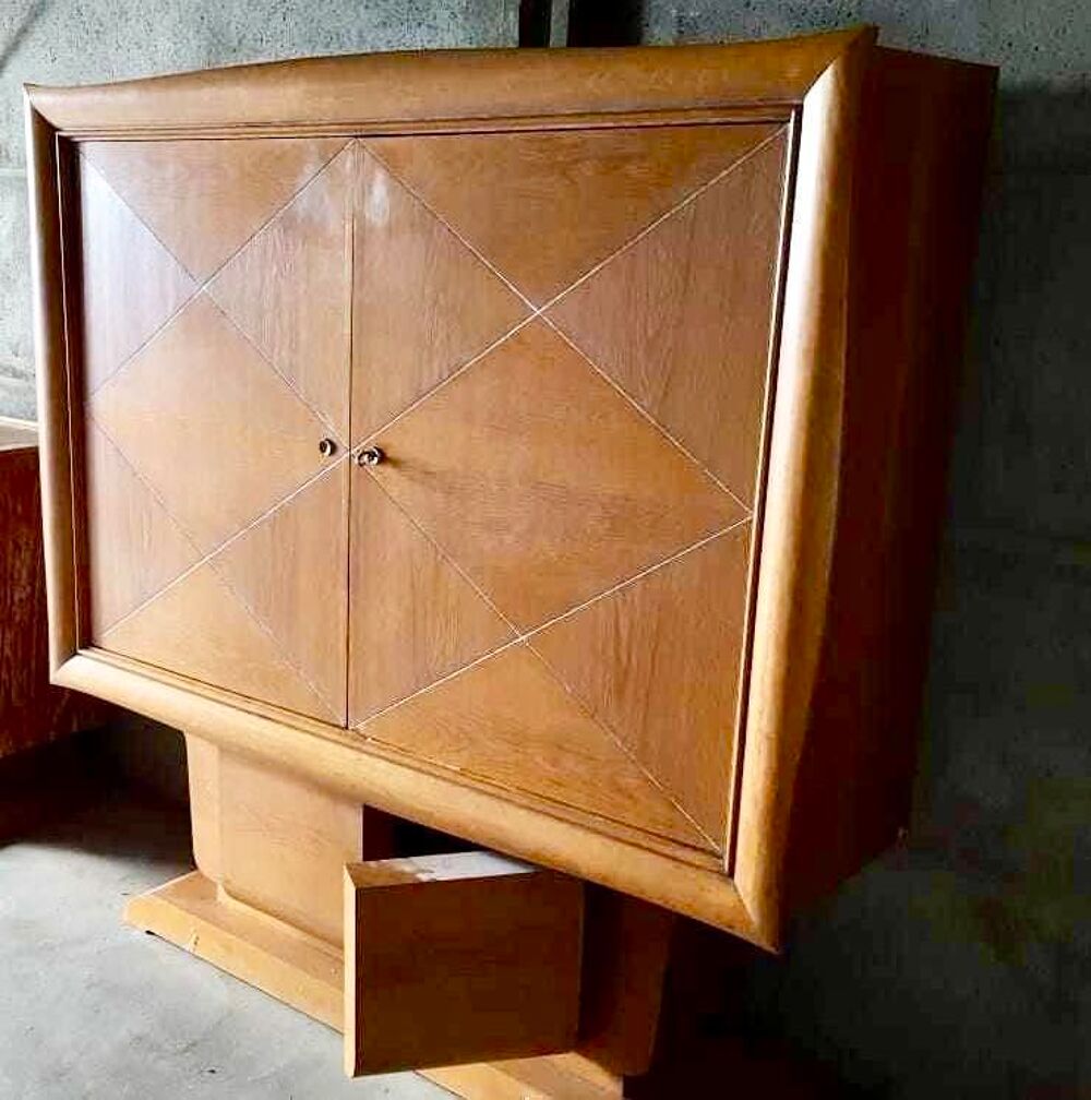 Armoire vintage ann&eacute;e 50 en ch&ecirc;ne massif Meubles