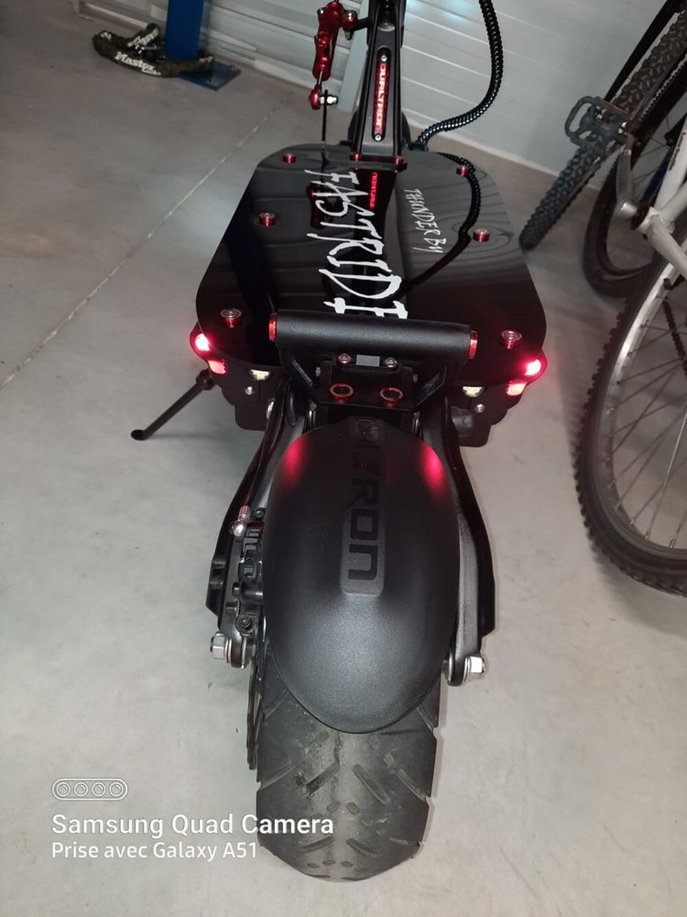 superbe Dualtron Thunder Sports