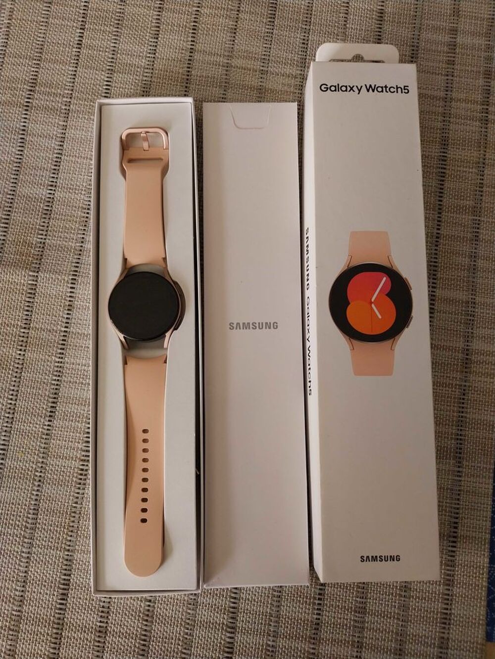 Montre connect&eacute;e SAMSUNG Galaxy Watch5, rose, neuve Accessoires