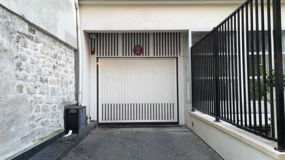 Vente Parking/Garage Parking  rue Condorcet Paris 09 Paris 9