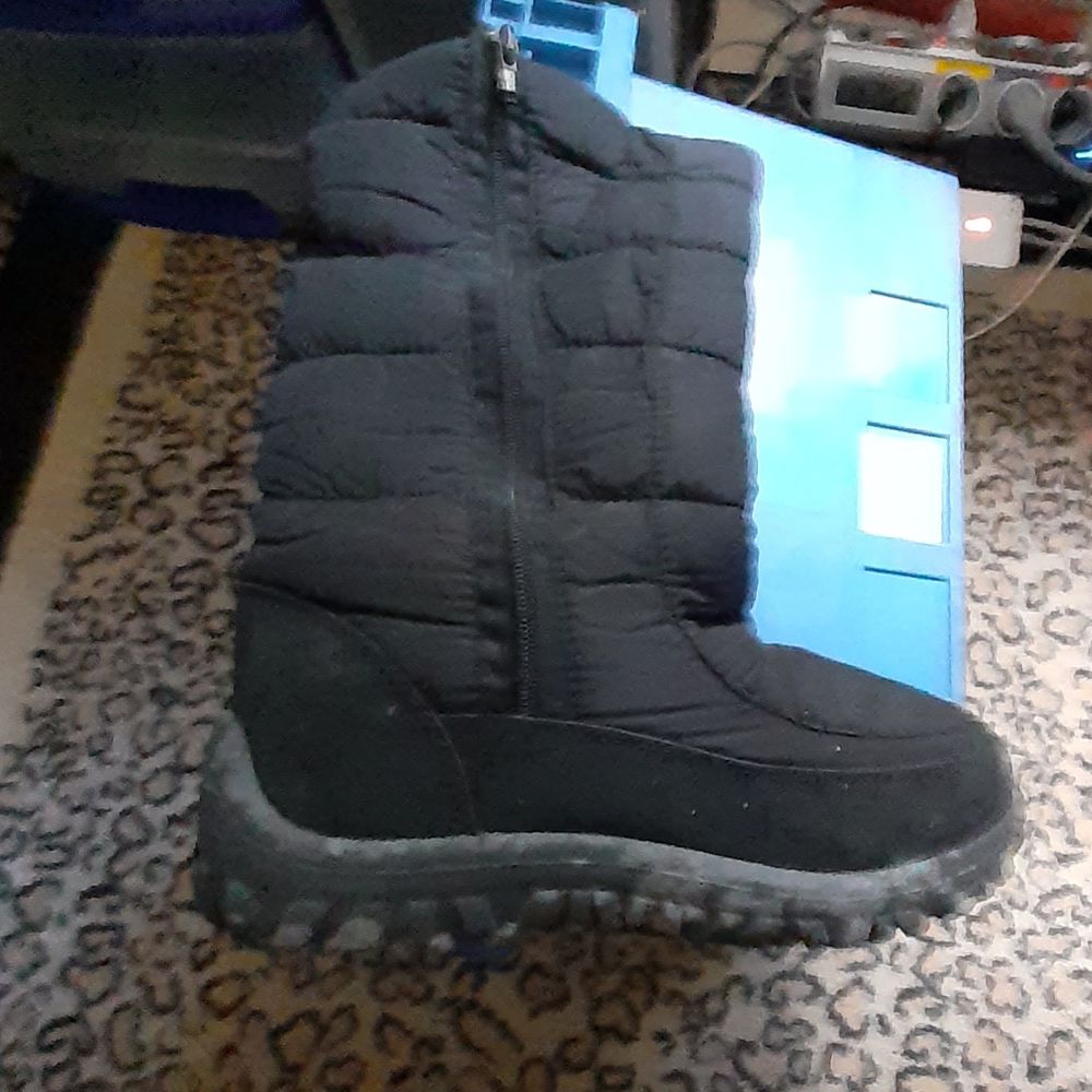 lots chaussures femme styles divers ( 35 pieces environ ) Chaussures