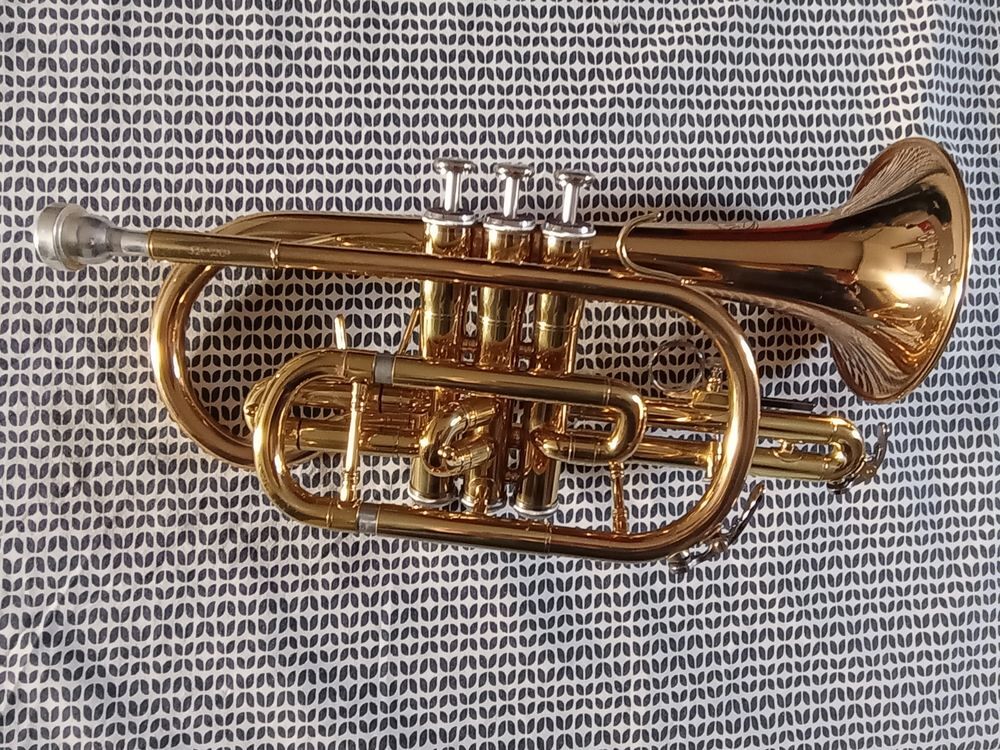 Trompette type CORNET de la marque JUPITER. Instruments de musique