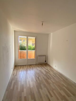  Appartement à louer 3 pièces 55 m²