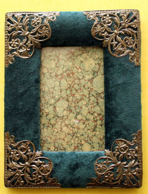 Cadre photo NAPOLEON III velours XIX eme vert 40 Issy-les-Moulineaux (92)