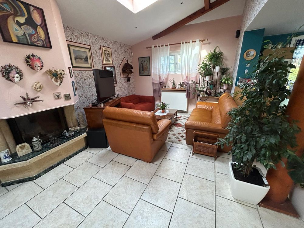 Vente Maison 20 minutes du centre de Lyon, maison familiale avec piscine Charbonnières-les-bains