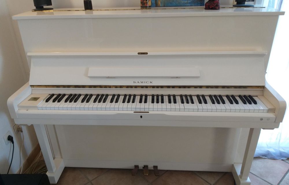 Piano droit SAMICK Instruments de musique