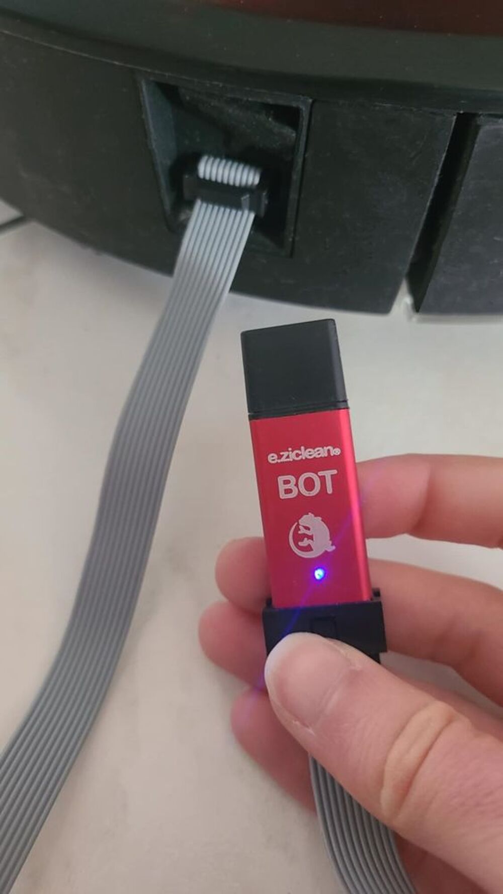 ASPIROBOT e.ziclean BOT PET accessoires rest&eacute;s neufs Electroménager