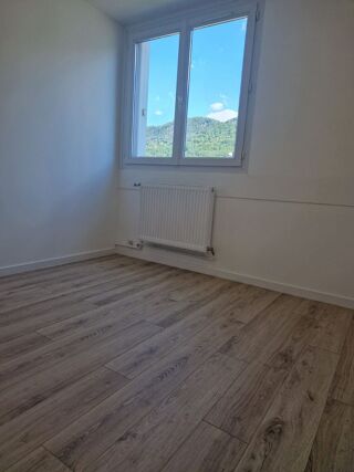  Appartement � vendre 5 pi�ces 93 m�
