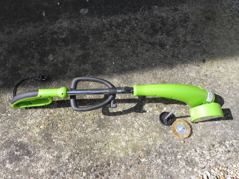 Brosse �lectrique  50 B�g�-le-Ch�tel (01)