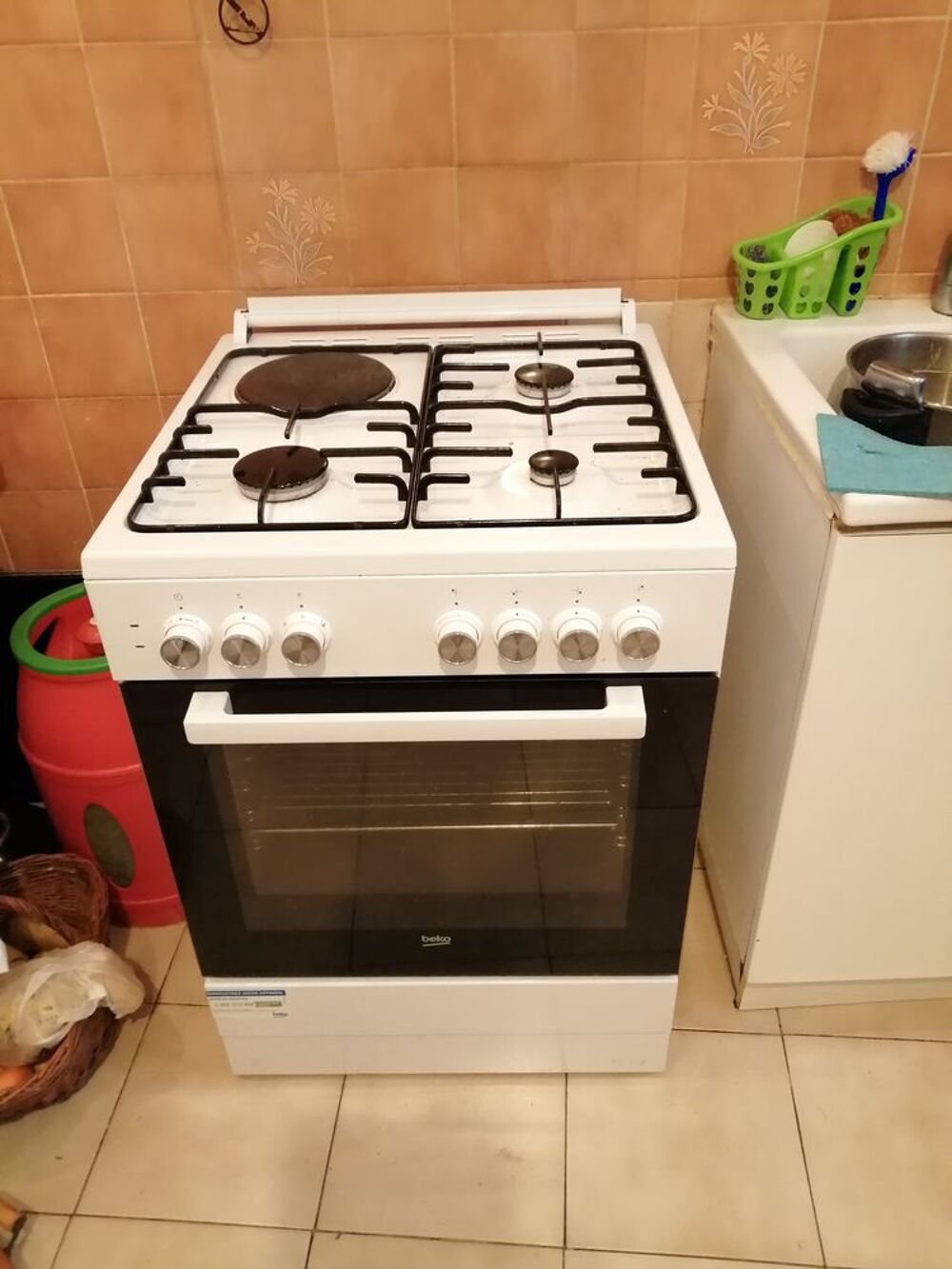 GAZINIERE GAZ ET ELECTRIQUE
Electroménager