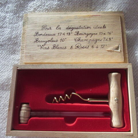 COFFRET POUR VIN Tire bouchon & Thermometre 10 Saint-Genis-Laval (69)