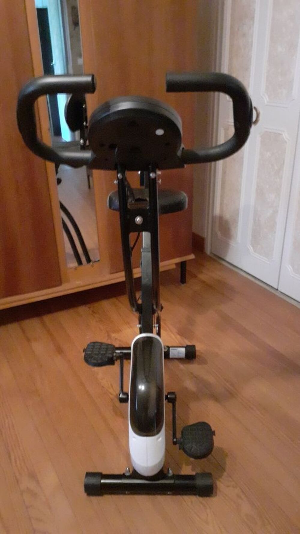   Vélo d'appartement  