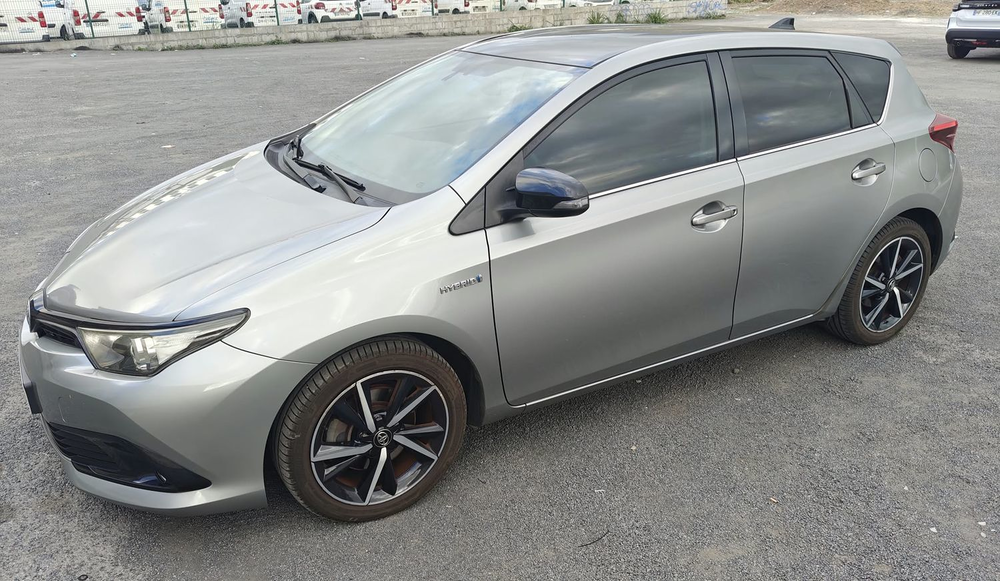 Auris Hybride 136h Design 2015 occasion 97438 Sainte-Marie