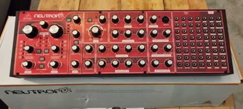Synth Semi-Modulaire Behringer Neutron 180 Rennes (35)