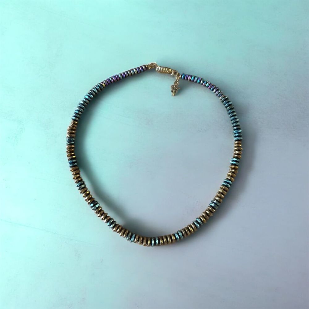 collier en perles de pierre d'hematites facett&eacute;e multicolore avec pendentif Egypte antique cl&eacute; de vie /croix de Ankh et &Aring;"il Bijoux et montres