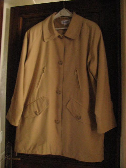 Impermable 3/4 femme sable 10 Fay-aux-Loges (45)