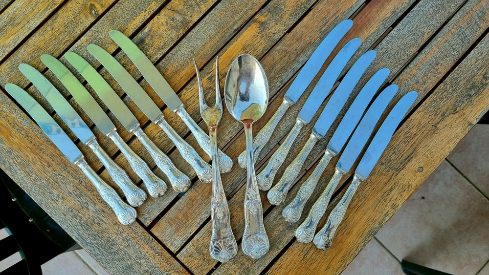 
M&Eacute;NAG&Egrave;RE COMPL&Egrave;TE EN M&Eacute;TAL ARGENTE ANN&Eacute;ES 30/40 Cuisine