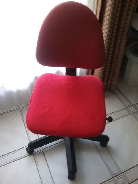 chaise 0 Les Lilas (93)