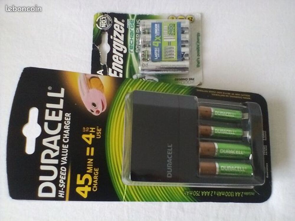 CHARGEUR DURACELL + PILES LR06 NEUFS 15 EUR Matériel informatique
